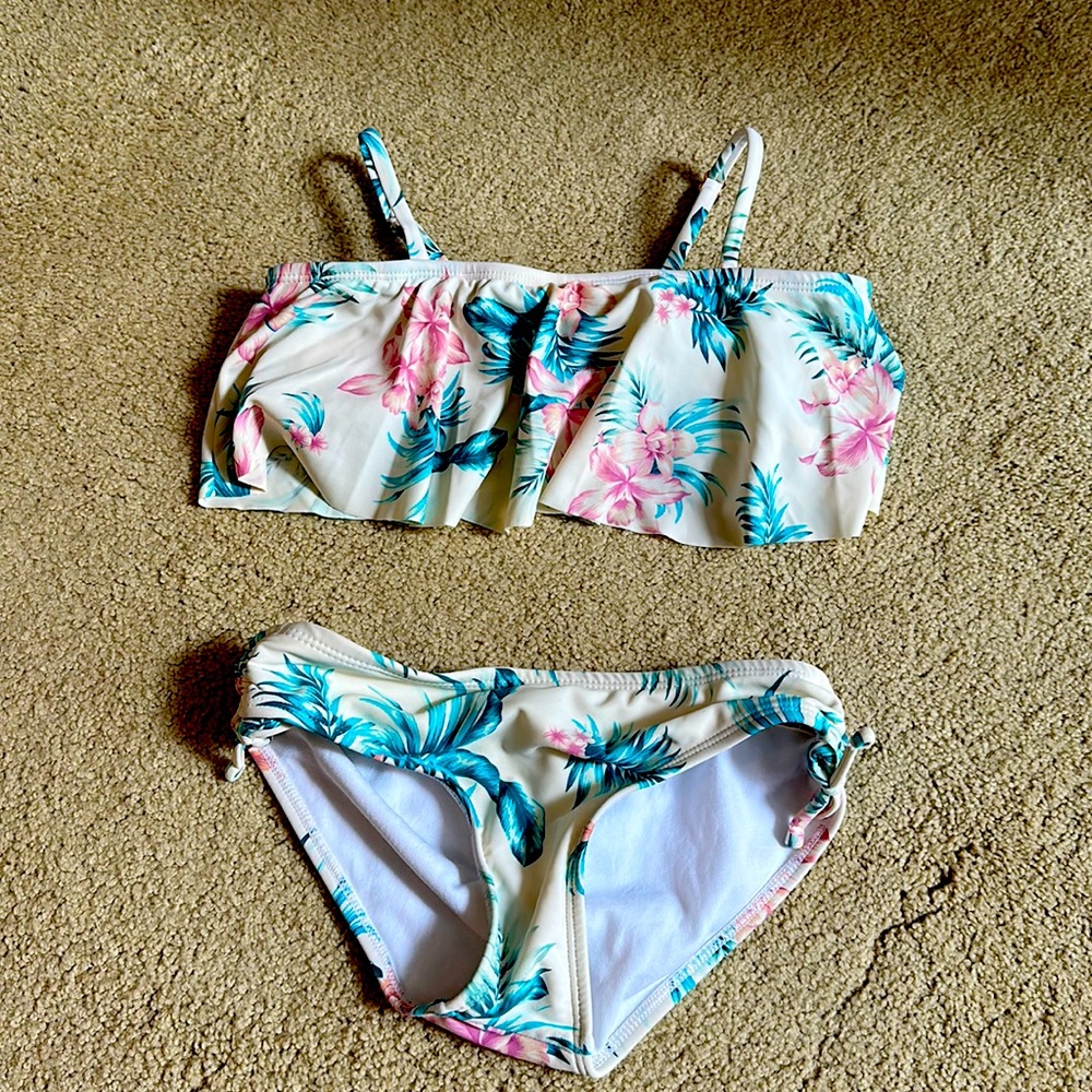 Girls beach bikini